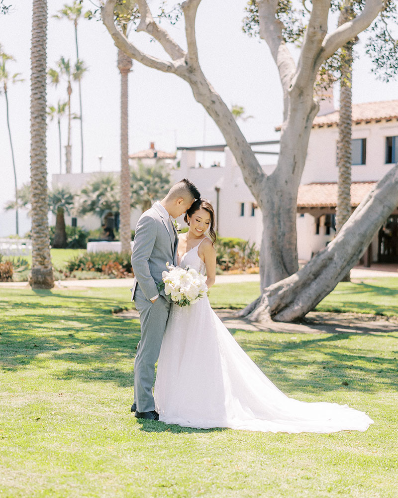 romantic wedding poses